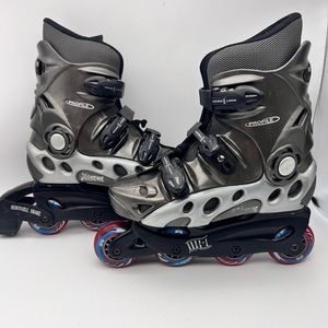 Profile rolling skates